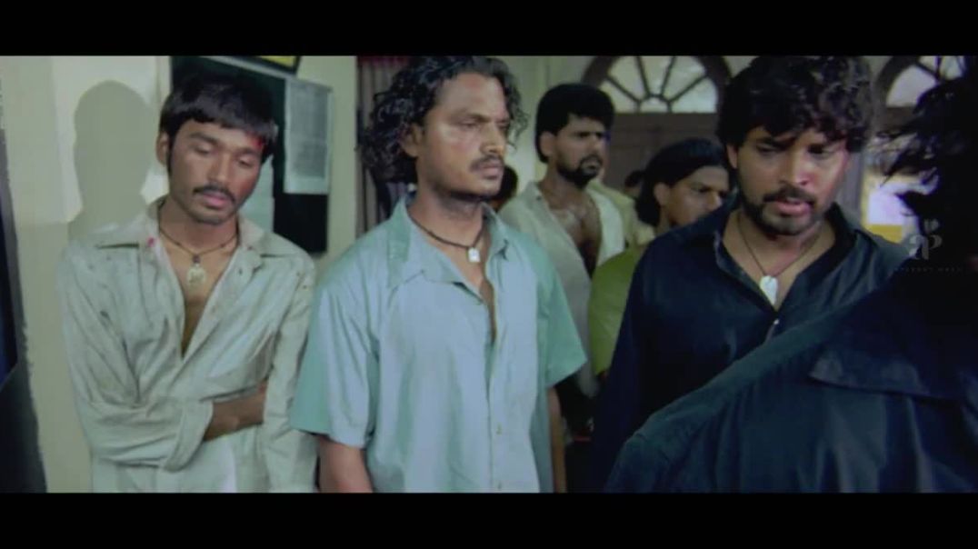 ⁣Puthupettai Movie Super Scene