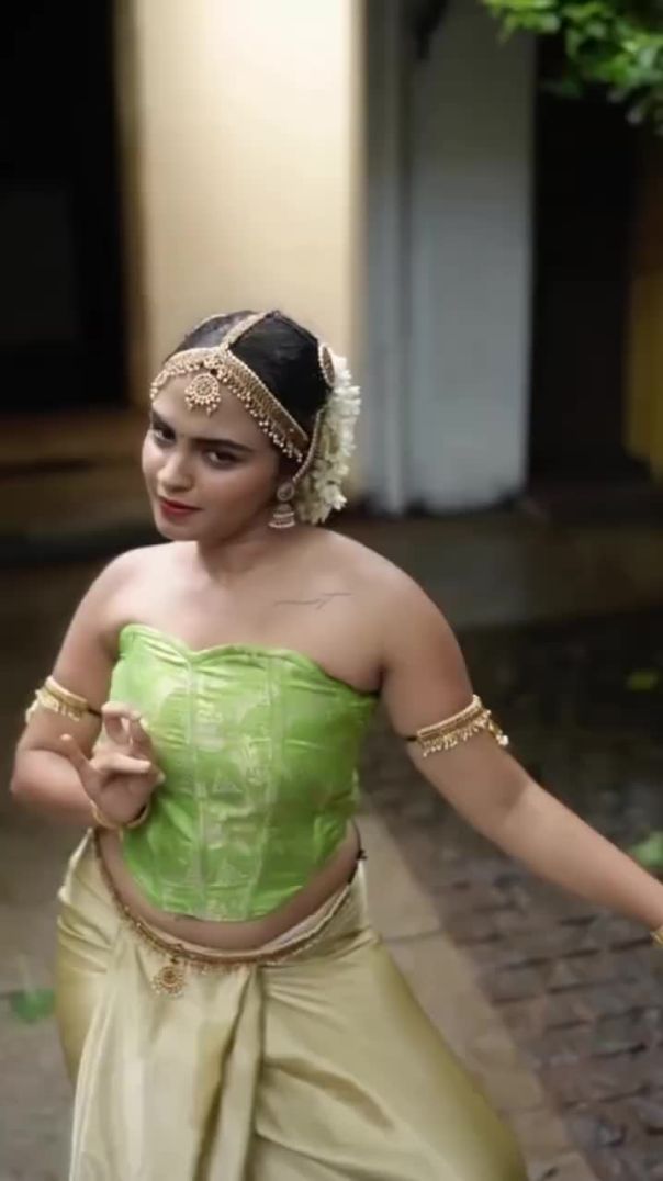 Kalyani song ft Athira